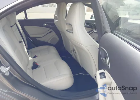 2018 Mercedes-Benz Cla 250 z USA, uszkodzony, nr VIN WDDSJ4EB7JN610334